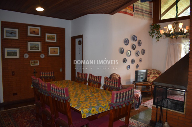 Imagem Imóvel com 4 Quartos à Venda, 161 m² em Região De Capivari - Campos Do Jordão Imagem Imóvel com 4 Quartos à Venda, 161 m² em Região De Capivari - Campos Do Jordão