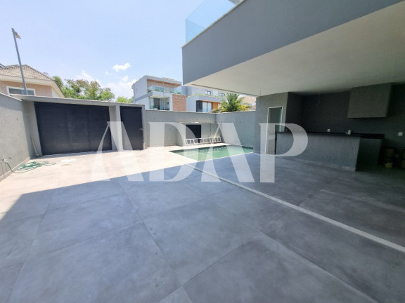 Imagem Casa com 4 Quartos à Venda, 400 m² em Recreio Dos Bandeirantes - Rio De Janeiro Imagem Casa com 4 Quartos à Venda, 400 m² em Recreio Dos Bandeirantes - Rio De Janeiro