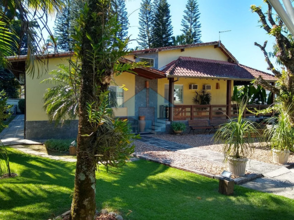 Imagem Casa com 4 Quartos à Venda, 1.207 m² em Porto Bracuhy - Angra Dos Reis