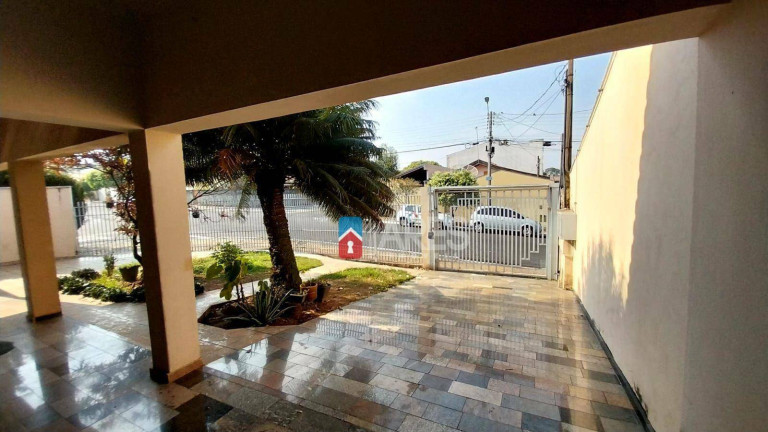 Casa com 4 Quartos à Venda, 190 m² em Santa Cruz - Americana