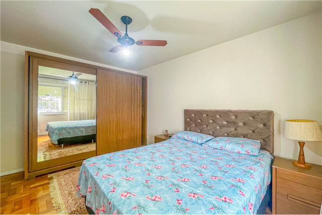 Imagem Apartamento com 2 Quartos à Venda, 60 m² em Vila Ipiranga - Porto Alegre
