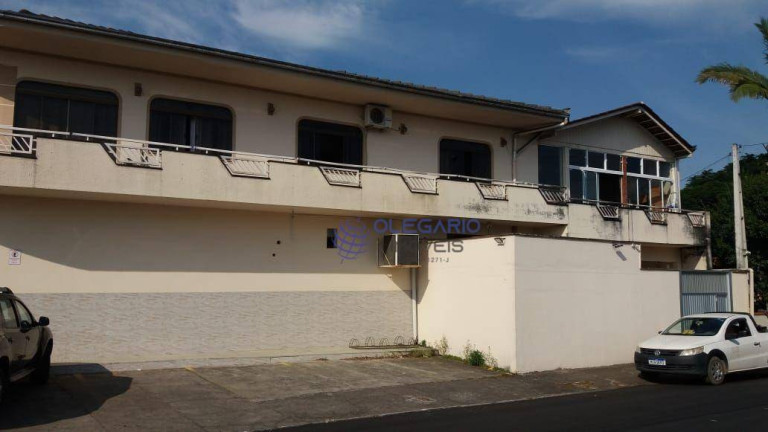 Imagem Sobrado com 4 Quartos à Venda, 460 m² em Centro - Penha Imagem Sobrado com 4 Quartos à Venda, 460 m² em Centro - Penha