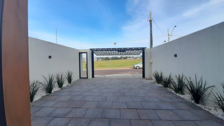 Imagem Sobrado com 3 Quartos à Venda, 130 m² em Recanto Tropical - Cascavel