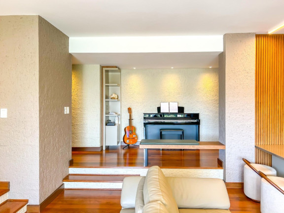 Imagem Apartamento com 3 Quartos à Venda, 195 m² em Auxiliadora - Porto Alegre Imagem Apartamento com 3 Quartos à Venda, 195 m² em Auxiliadora - Porto Alegre