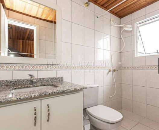 Imagem Casa com 4 Quartos à Venda, 225 m² em água Verde - Curitiba