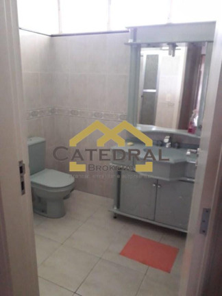Imagem Imóvel com 4 Quartos à Venda, 200 m² em Caxambu - Jundiaí