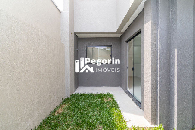 Imagem Sobrado com 3 Quartos à Venda, 110 m² em Uberaba - Curitiba