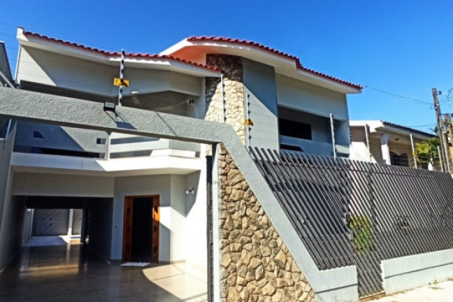 Imagem Sobrado à Venda, 376 m² em Zona I - Umuarama