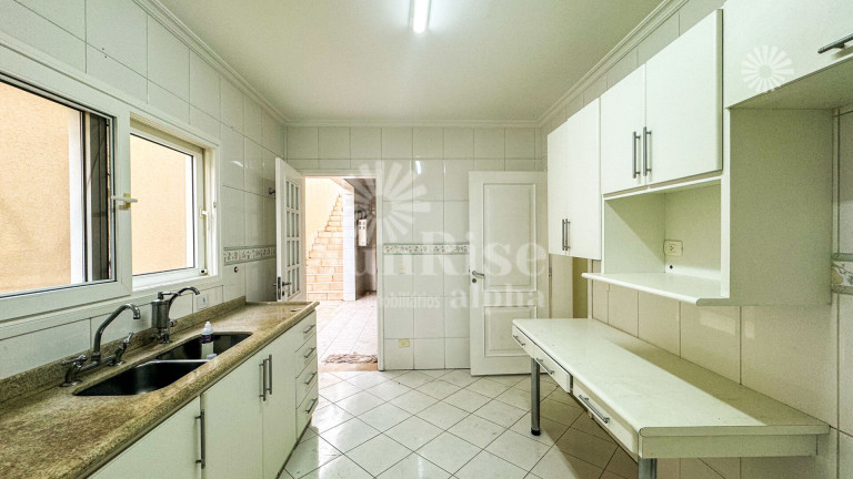 Imagem Casa com 4 Quartos para Alugar, 400 m² em Alpha Plus - Barueri Imagem Casa com 4 Quartos para Alugar, 400 m² em Alpha Plus - Barueri