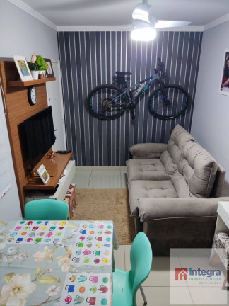 Apartamento com 2 Quartos à Venda,  em Limeira