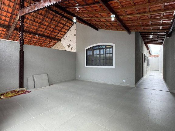Casa com 2 Quartos à Venda,  em Maracanã - Praia Grande