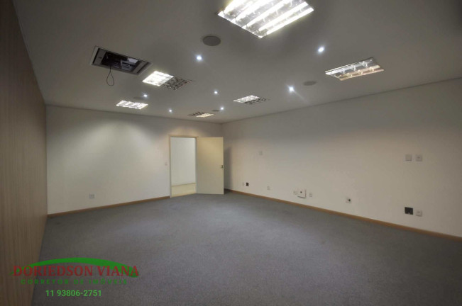 Imagem Imóvel com 9 Quartos para Alugar, 1.970 m² em água Branca - São Paulo