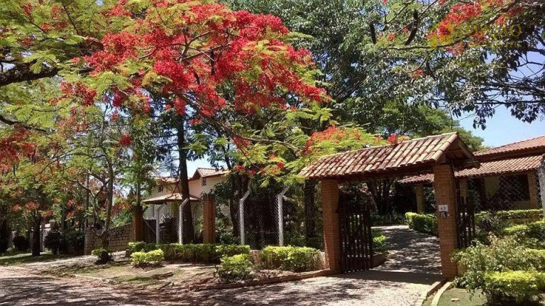 Chácara com 3 Quartos à Venda ou Locação, 540 m² em Chácara Carolina - Itu