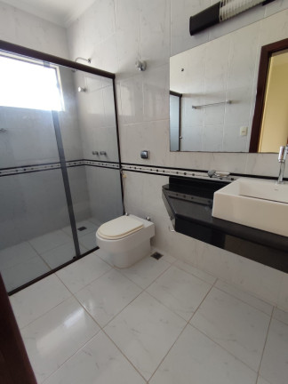 Imagem Sobrado com 4 Quartos à Venda,  em Plano Diretor Sul - Palmas