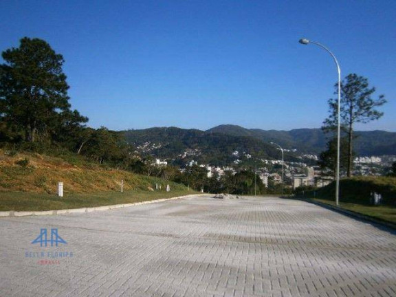 Terreno à Venda, 505 m² em Itacorubi - Florianópolis