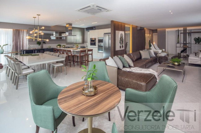 Imagem Apartamento com 4 Quartos à Venda, 238 m² em Centro - Balneário Camboriú