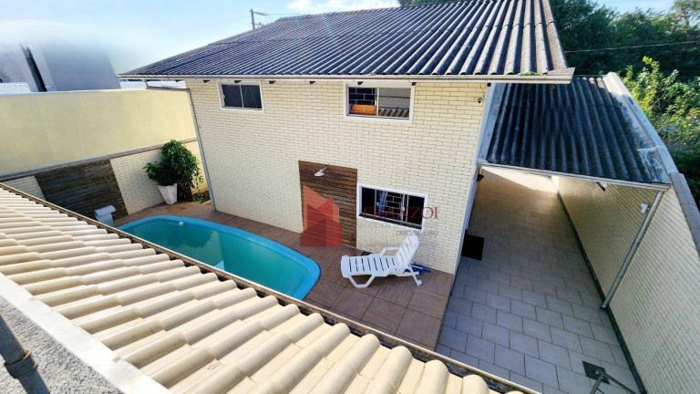 Imagem Casa com 4 Quartos à Venda, 180 m² em São Judas - Itajaí