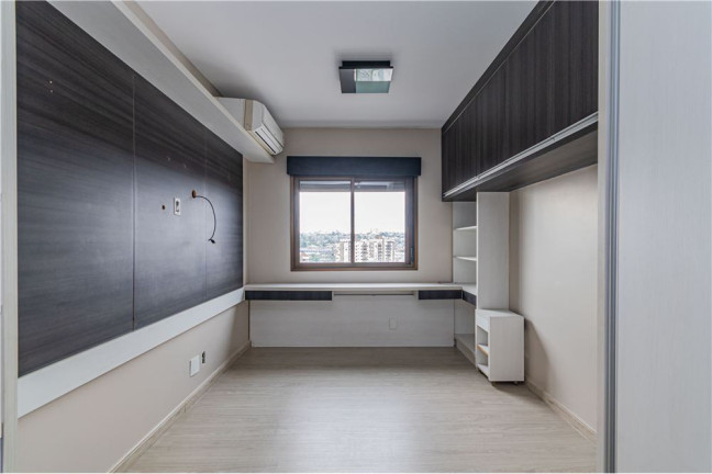 Imagem Apartamento com 2 Quartos à Venda, 86 m² em Menino Deus - Porto Alegre