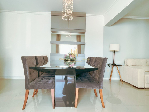 Imagem Apartamento com 3 Quartos à Venda, 102 m² em Centro - Balneário Camboriú Imagem Apartamento com 3 Quartos à Venda, 102 m² em Centro - Balneário Camboriú