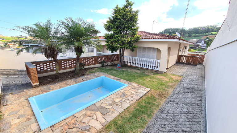 Casa com 4 Quartos à Venda, 400 m² em Jardim América - Bragança Paulista