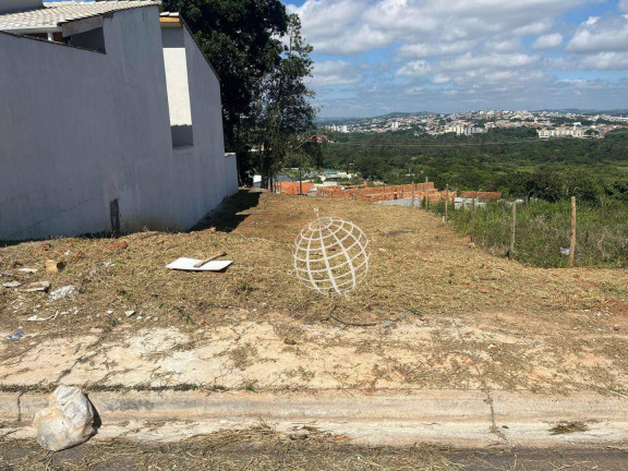 Terreno à Venda, 256 m² em Jardim Santo Antônio - Atibaia