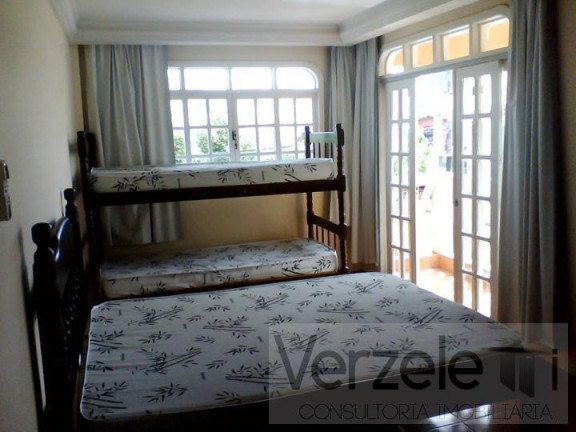 Imagem Casa com 4 Quartos para Temporada, 250 m² em Nações - Balneário Camboriú