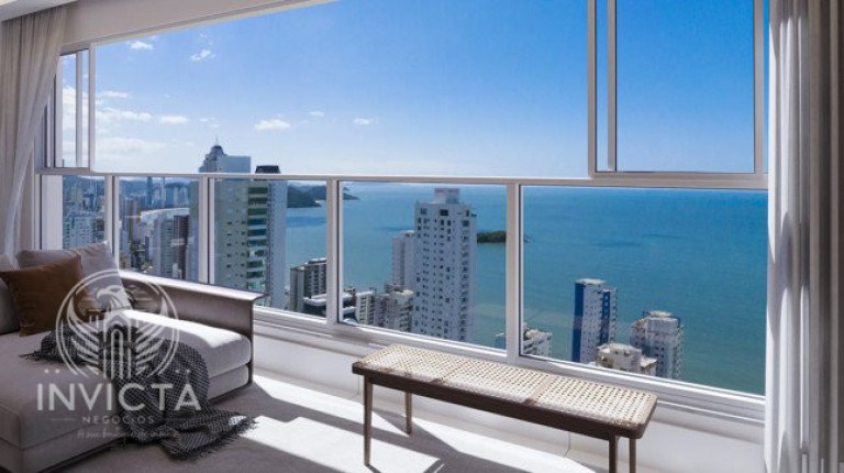 Imagem Apartamento com 4 Quartos à Venda, 253 m² em Centro - Balneário Camboriú Imagem Apartamento com 4 Quartos à Venda, 253 m² em Centro - Balneário Camboriú