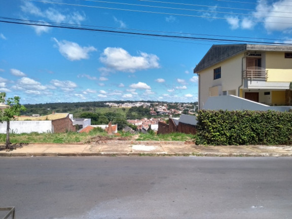 Terreno à Venda, 484 m² em Jardim America - Bauru