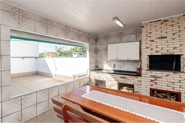 Imagem Casa com 2 Quartos à Venda,  em Jardim Itu - Porto Alegre