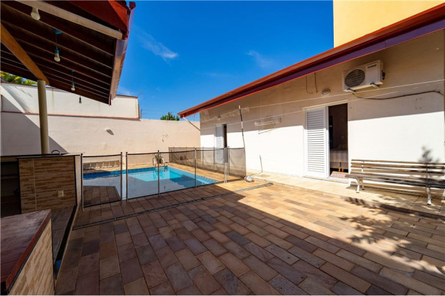 Imagem Casa com 3 Quartos à Venda, 291 m² em Jardim Das Samambaias - Jundiaí Imagem Casa com 3 Quartos à Venda, 291 m² em Jardim Das Samambaias - Jundiaí