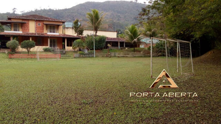 Imagem Chácara com 5 Quartos à Venda, 160 m² em Santa Maria - Timóteo Imagem Chácara com 5 Quartos à Venda, 160 m² em Santa Maria - Timóteo