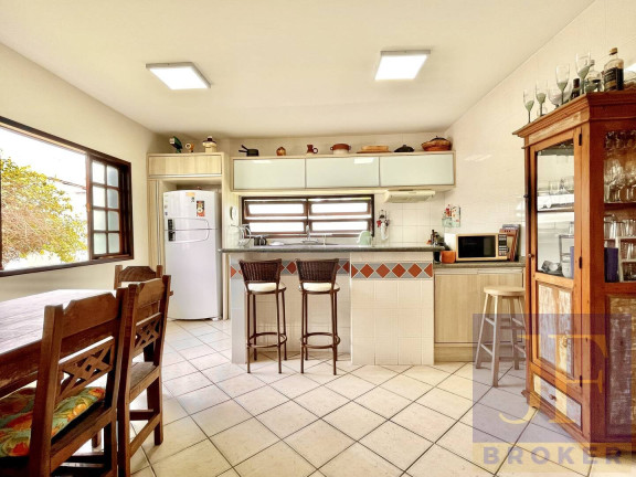 Imagem Casa com 3 Quartos à Venda, 300 m² em Canasvieiras - Florianópolis Imagem Casa com 3 Quartos à Venda, 300 m² em Canasvieiras - Florianópolis