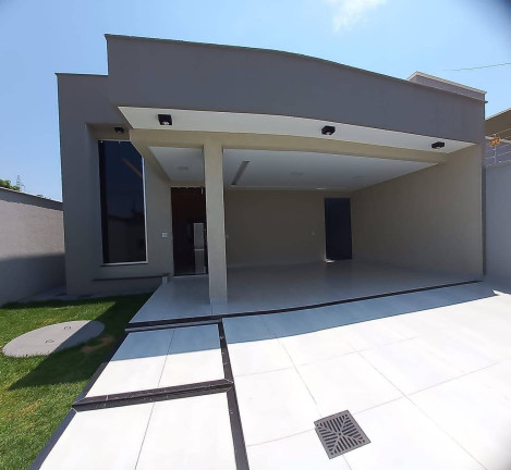 Casa com 3 Quartos à Venda, 132 m² em Residencial Santa Fé - Goiânia