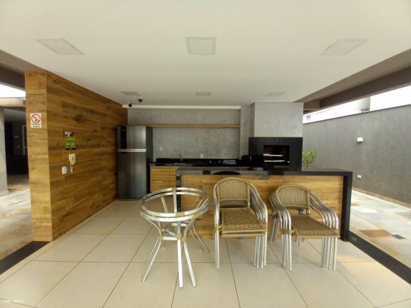 Imagem Apartamento com 2 Quartos à Venda, 57 m² em Centro - Londrina Imagem Apartamento com 2 Quartos à Venda, 57 m² em Centro - Londrina