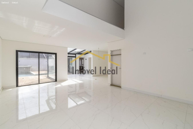 Imagem Casa com 4 Quartos à Venda, 339 m² em Santa Felicidade - Curitiba