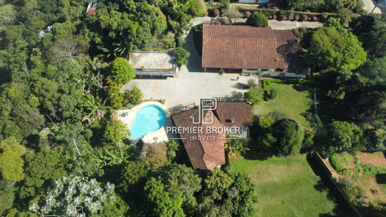 Imagem Casa com 4 Quartos à Venda, 503 m² em Parque São Luiz - Teresópolis
