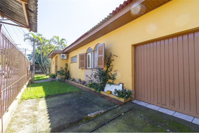 Imagem Casa com 3 Quartos à Venda,  em Marechal Rondon - Canoas