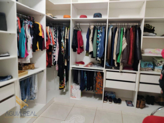 Imagem Casa com 4 Quartos à Venda, 275 m² em Vila Vilas Boas - Campo Grande Imagem Casa com 4 Quartos à Venda, 275 m² em Vila Vilas Boas - Campo Grande