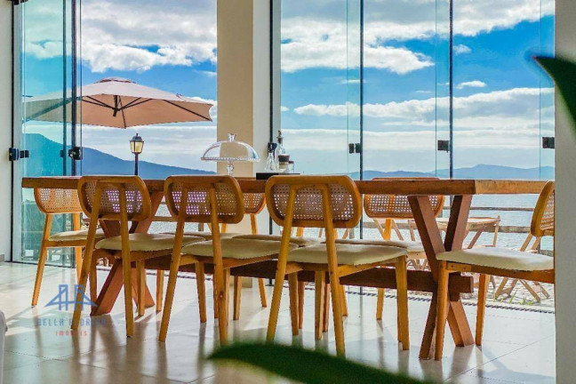 Imagem Casa com 5 Quartos à Venda, 500 m² em Jardim Janaina - Biguaçu