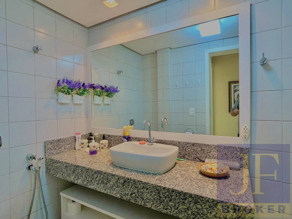 Imagem Apartamento com 3 Quartos à Venda, 170 m² em Canasvieiras - Florianópolis Imagem Apartamento com 3 Quartos à Venda, 170 m² em Canasvieiras - Florianópolis