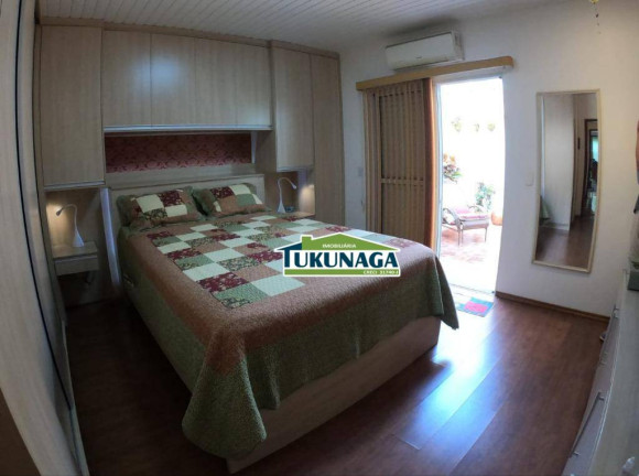 Imagem Casa com 3 Quartos à Venda, 200 m² em Jardim Zaira - Guarulhos