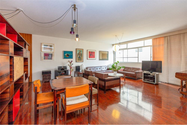 Apartamento com 3 Quartos à Venda, 213 m² em Cerqueira César - São Paulo