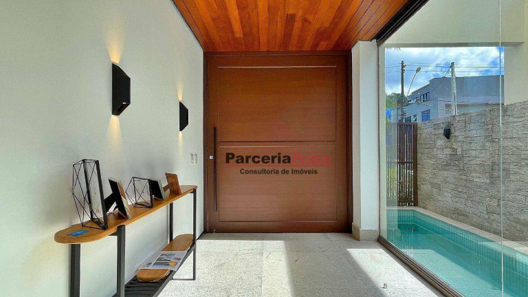 Imagem Casa com 5 Quartos à Venda, 325 m² em Riviera Módulo 24 - Bertioga Imagem Casa com 5 Quartos à Venda, 325 m² em Riviera Módulo 24 - Bertioga