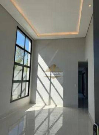Imagem Casa com 3 Quartos à Venda, 136 m² em Jardim Imperial - Cuiabá