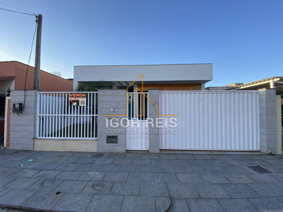 Casa com 3 Quartos à Venda, 260 m² em Parque Turf Club - Campos Dos Goytacazes
