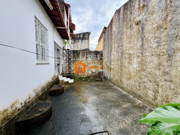 Imagem Casa com 3 Quartos à Venda, 198 m² em Cidade Dos Funcionários - Fortaleza Imagem Casa com 3 Quartos à Venda, 198 m² em Cidade Dos Funcionários - Fortaleza