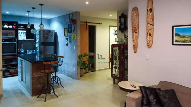 Imagem Casa com 5 Quartos à Venda, 300 m² em Itaipu - Niterói Imagem Casa com 5 Quartos à Venda, 300 m² em Itaipu - Niterói