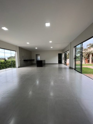 Imagem Chácara com 3 Quartos à Venda, 233 m² em Condomínio Das Palmeiras - Bela Vista De Goiás Imagem Chácara com 3 Quartos à Venda, 233 m² em Condomínio Das Palmeiras - Bela Vista De Goiás