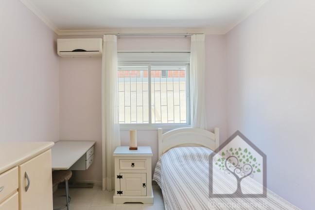 Imagem Casa com 4 Quartos à Venda, 295 m² em Trindade - Florianópolis Imagem Casa com 4 Quartos à Venda, 295 m² em Trindade - Florianópolis