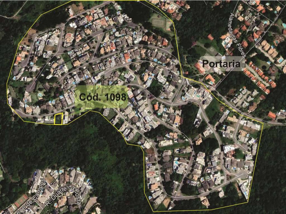 Terreno em Condomínio à Venda,  em Golf Gardens - Carapicuíba